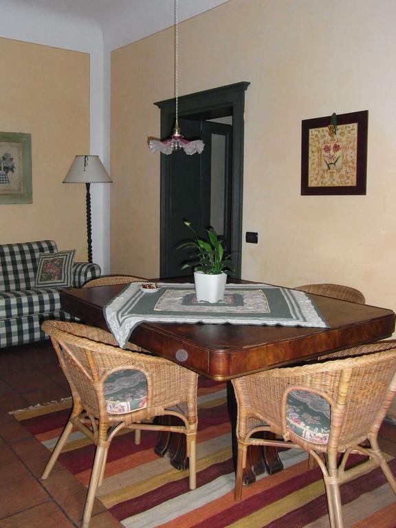 Il Nido Di Tosca Apartman Lucca Szoba fotó