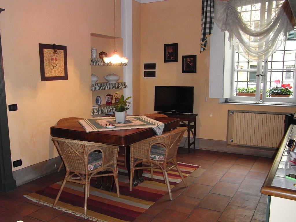 Il Nido Di Tosca Apartman Lucca Szoba fotó